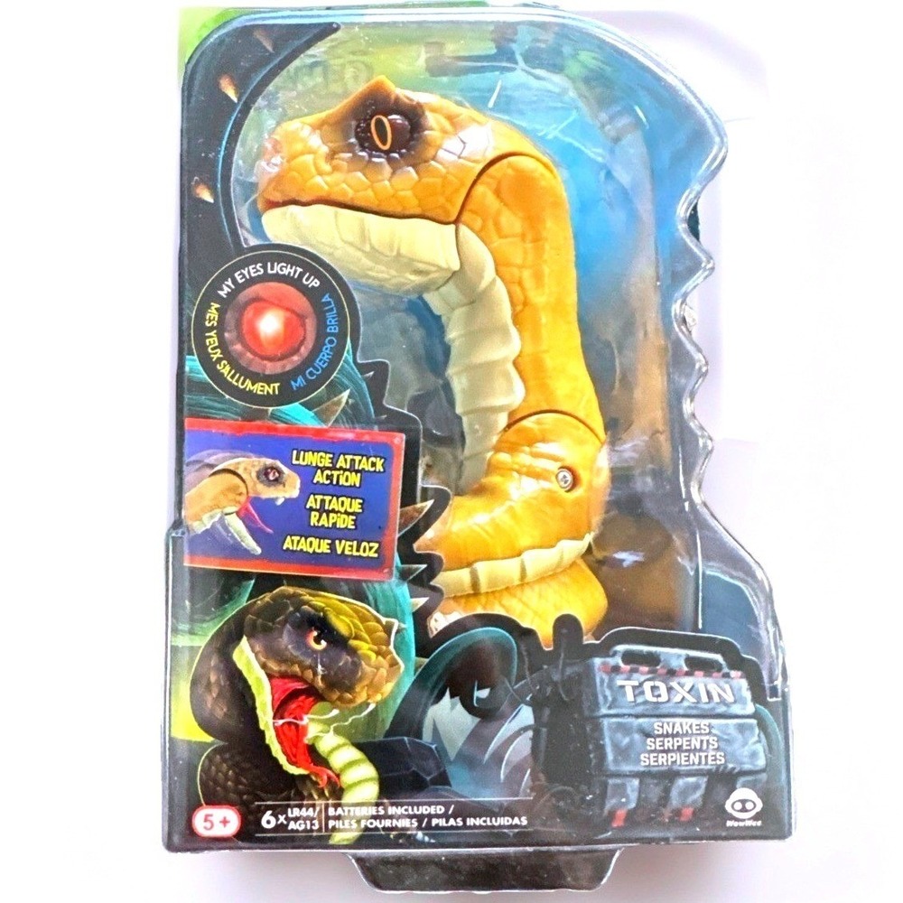 Untamed Snakes Toxin Wow Wee Interactive Lunge Attack Toy Rattlesnake 3842 new